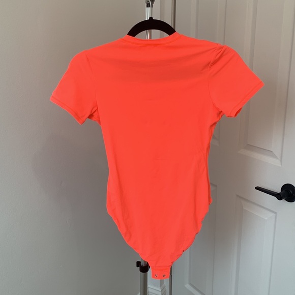 SKIMS Bodysuit - Picture 3 of 3